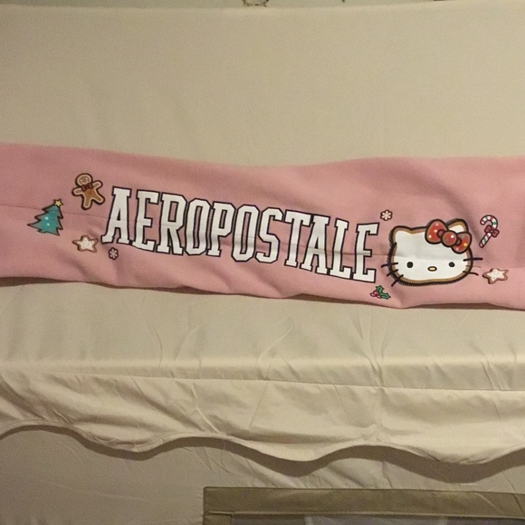 Hello Kitty Christmas joggers - Picture 2 of 6